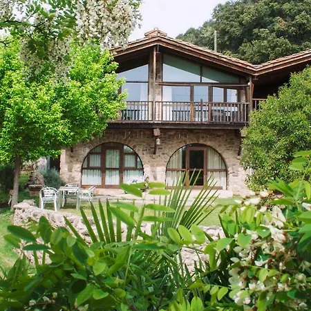 Mas Puigdevall Country house