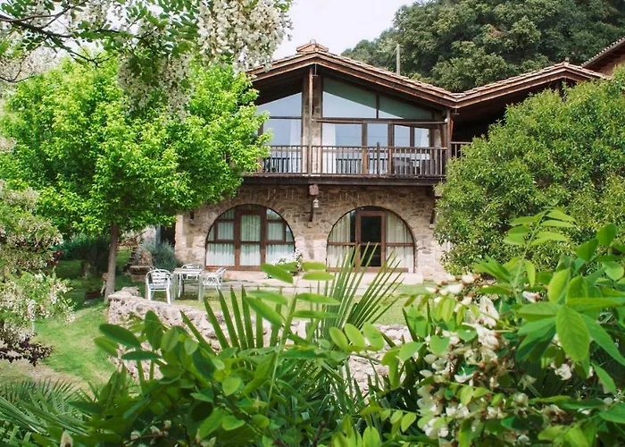 Mas Puigdevall Country house